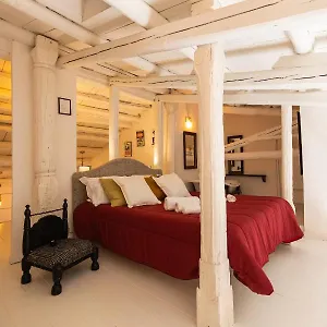  Holiday home Elly House